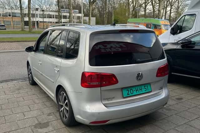 Volkswagen Touran (2013) thumbnail 5