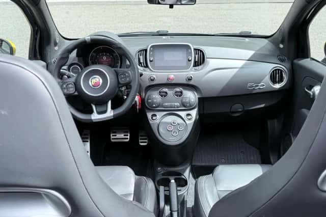 Fiat 500 (2018) thumbnail 6