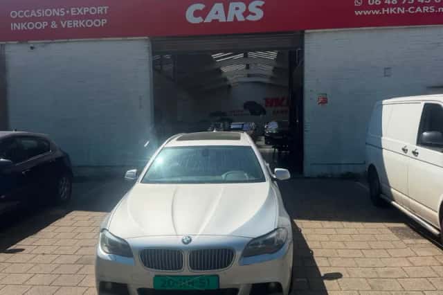 BMW 5-Serie (2011) thumbnail 1