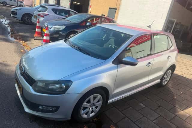 Volkswagen Polo (2012) thumbnail 3