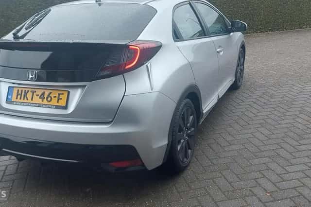 Honda Civic (2017) thumbnail 6
