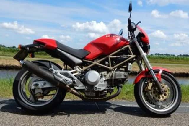 DUCATI M (1997) thumbnail 1
