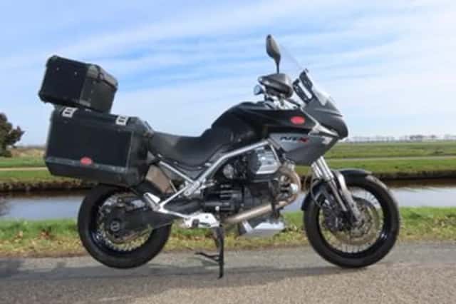 MOTO GUZZI Stelvio (2011) thumbnail 1