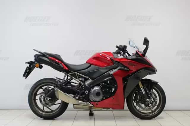 Suzuki GSX-S1000GT (2025) thumbnail 1