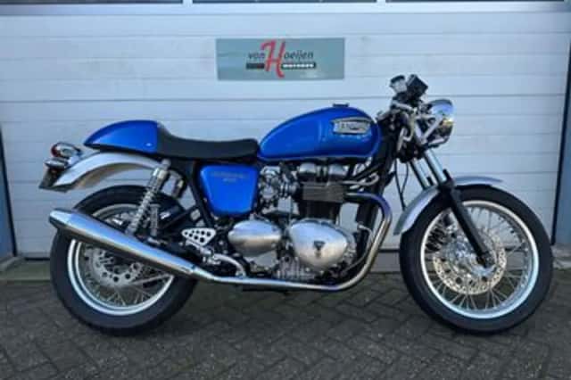 Triumph THRUXTON (2005) thumbnail 1