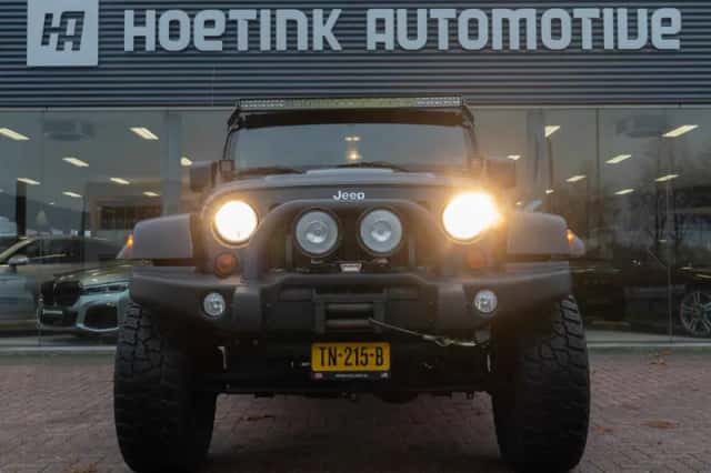 Jeep Wrangler (2012) thumbnail 5