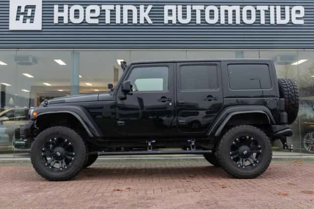 Jeep Wrangler (2012) thumbnail 6