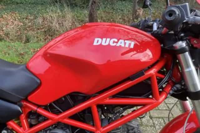 DUCATI MONSTER (2007) thumbnail 4