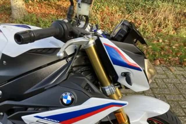 BMW S (2017) thumbnail 4