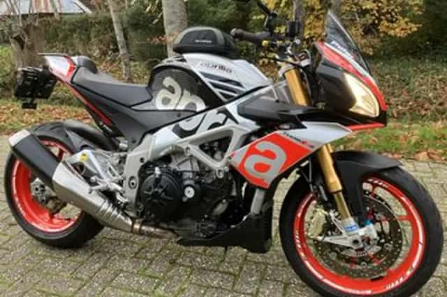 APRILIA TUONO (2015) thumbnail 1