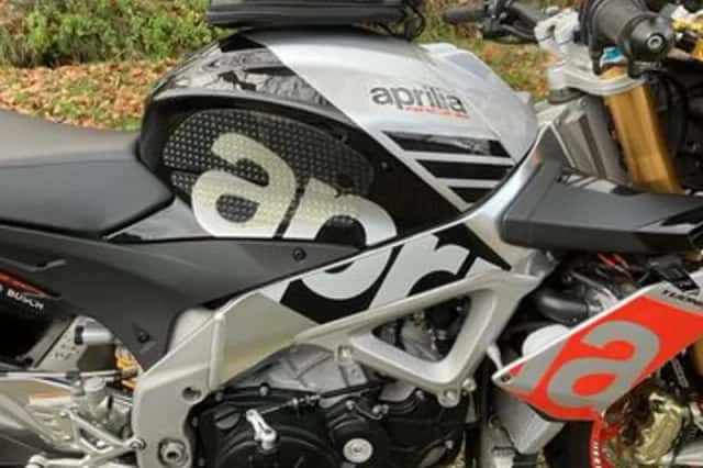 APRILIA TUONO (2015) thumbnail 5
