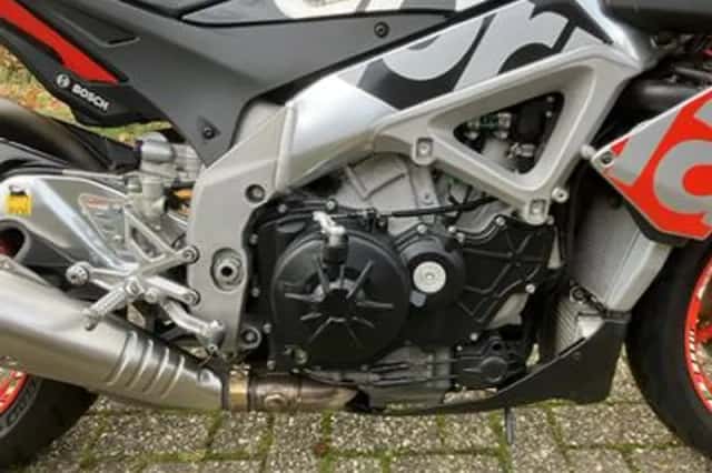 APRILIA TUONO (2015) thumbnail 6