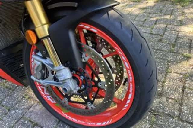 APRILIA TUONO (2022) thumbnail 2