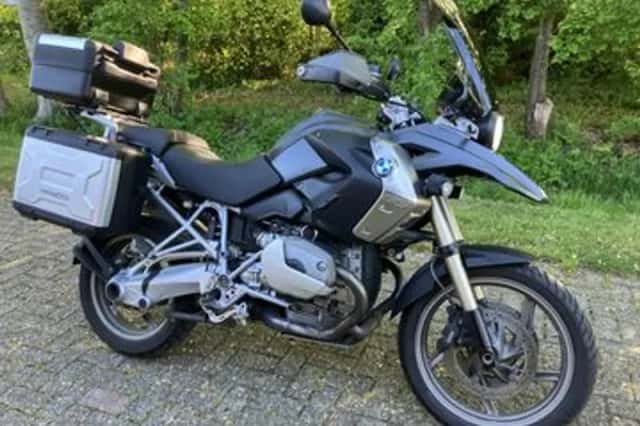 BMW R (2009) thumbnail 1