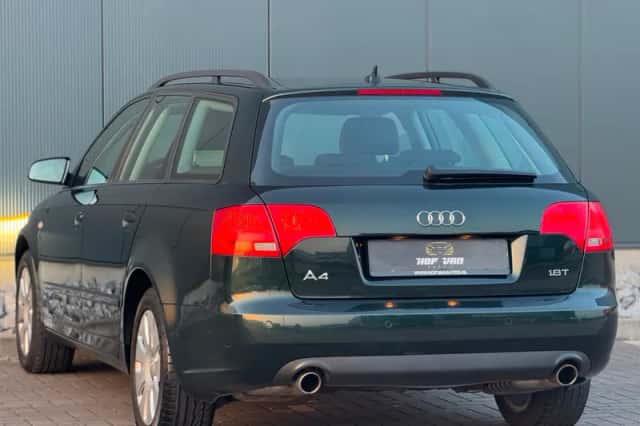 Audi A4 (2005) thumbnail 5