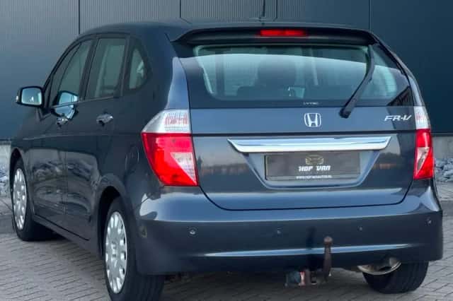 Honda FR-V (2006) thumbnail 6
