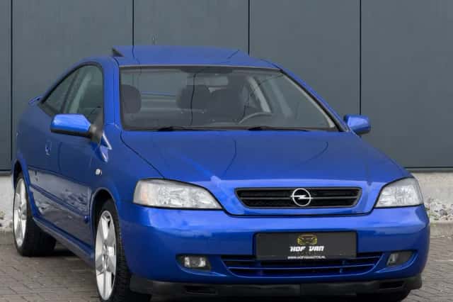 Opel Astra (2001) thumbnail 2