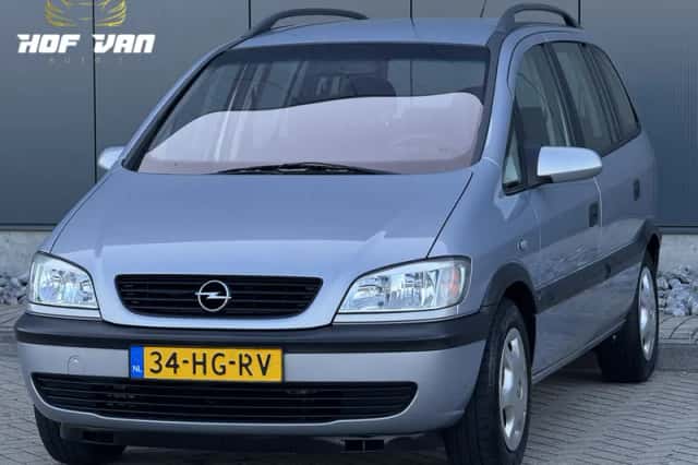 Opel Zafira (2001) thumbnail 1