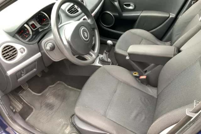 Renault Clio (2009) thumbnail 5