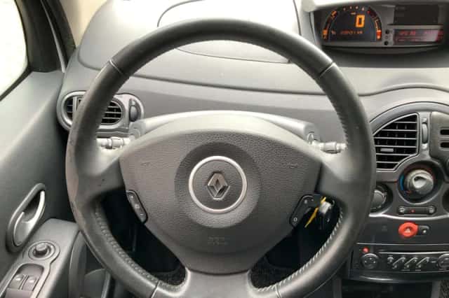 Renault Grand Modus (2010) thumbnail 3