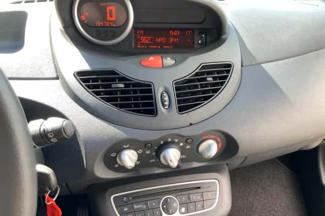 Renault Twingo (2011) thumbnail 4