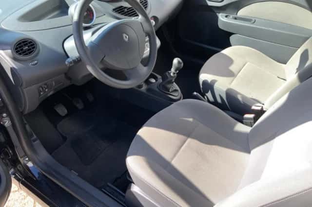 Renault Twingo (2011) thumbnail 5