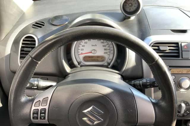 Suzuki Splash (2008) thumbnail 3