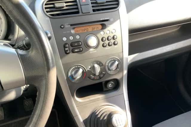 Suzuki Splash (2008) thumbnail 4