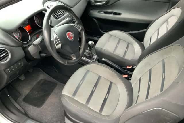 Fiat Punto (2009) thumbnail 5