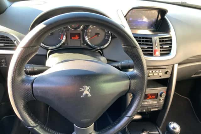 Peugeot 207 (2012) thumbnail 3
