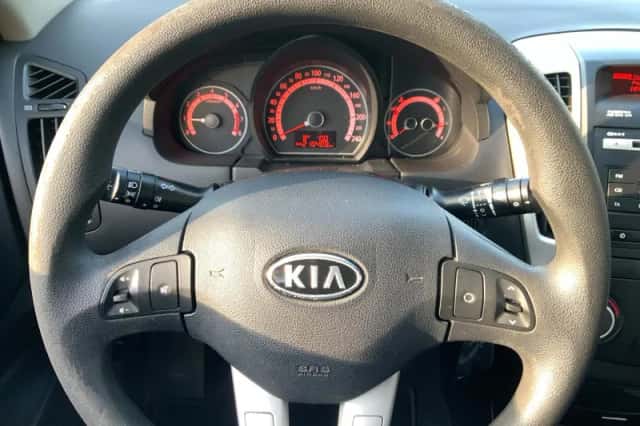Kia Pro Cee'd (2010) thumbnail 3