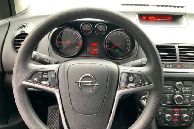 Opel Meriva (2011) thumbnail 3
