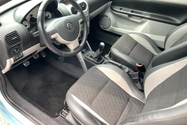 Opel Tigra TwinTop (2009) thumbnail 6