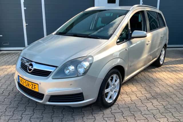 Opel Zafira (2006) thumbnail 1