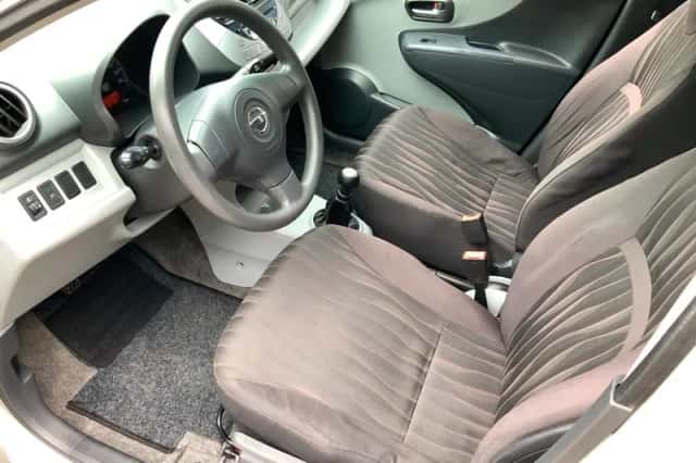 Nissan Pixo (2011) thumbnail 5