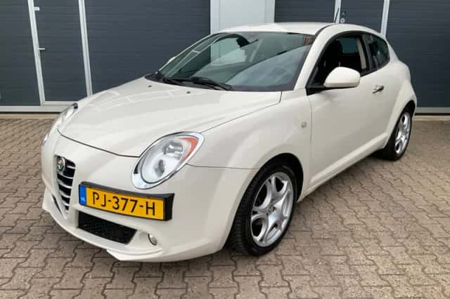 Alfa Romeo Mito (2009) thumbnail 1