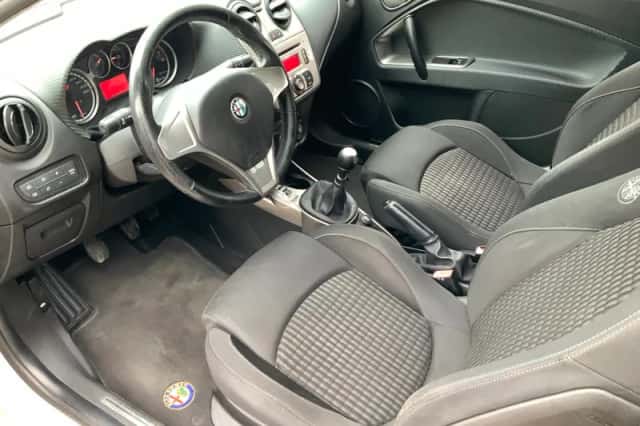 Alfa Romeo Mito (2009) thumbnail 5