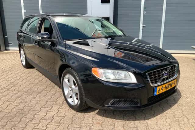 Volvo V70 (2009) thumbnail 2