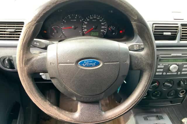 Ford Transit Connect (2009) thumbnail 3