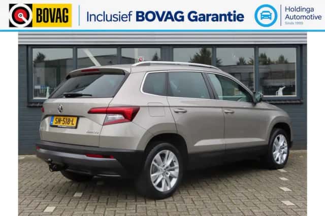 Škoda Karoq (2018) thumbnail 4