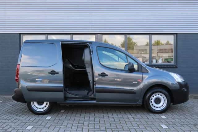 Peugeot Partner (2016) thumbnail 3