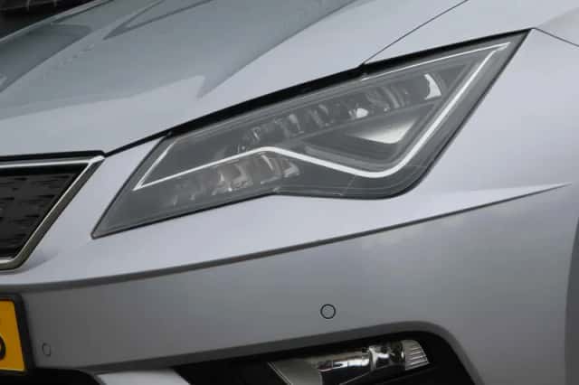 SEAT Leon (2018) thumbnail 5