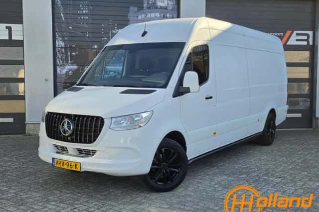 Mercedes-Benz Sprinter (2022) thumbnail 3
