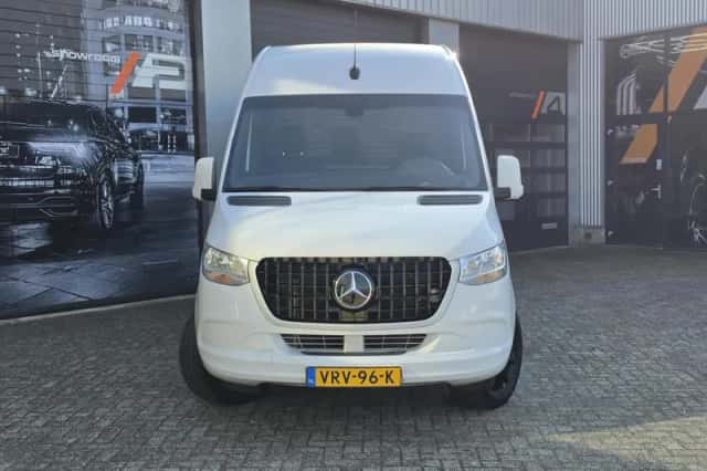 Mercedes-Benz Sprinter (2022) thumbnail 4