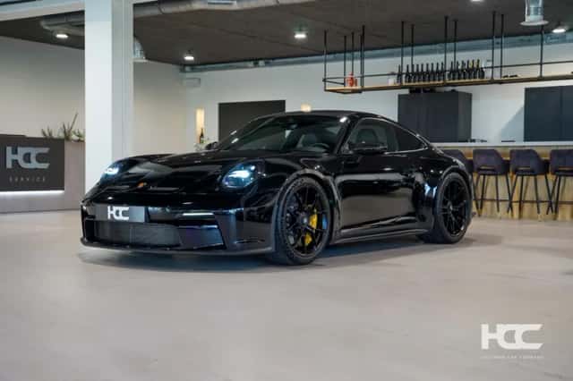 Porsche 911 (2022) thumbnail 1