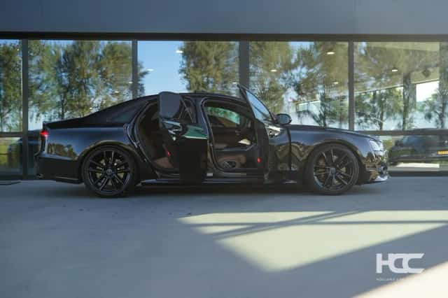 Audi S8 (2016) thumbnail 3
