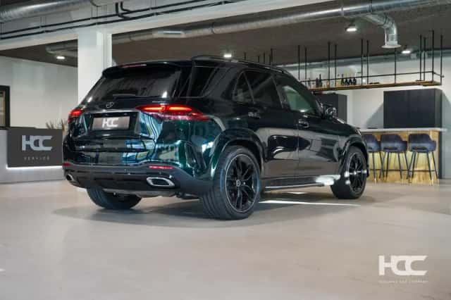 Mercedes-Benz GLE (2024) thumbnail 2