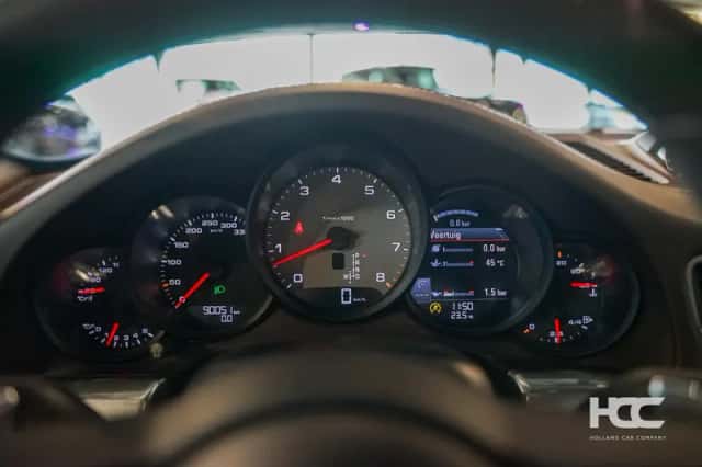 Porsche 911 (2016) thumbnail 6