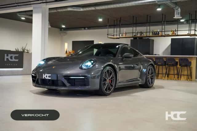 Porsche 911 (2019) thumbnail 1