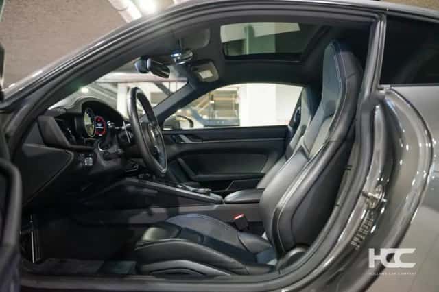 Porsche 911 (2019) thumbnail 5